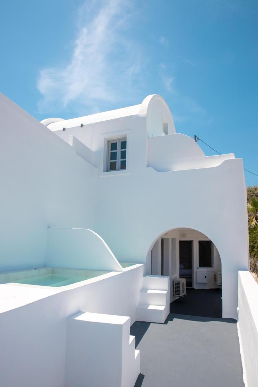 White Cave Aparthotel Oia