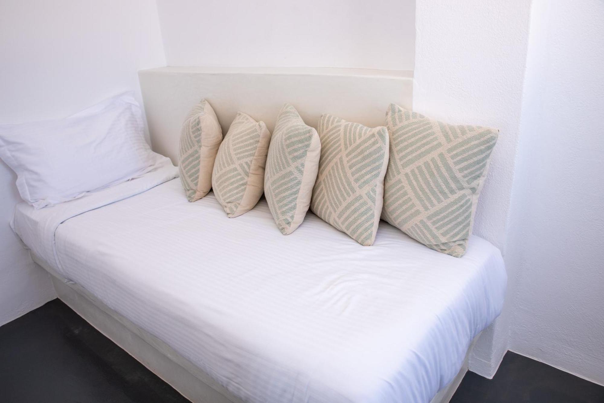 White Cave Hotel apartamentowy
