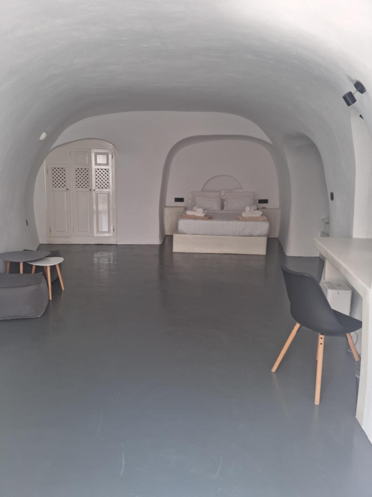 White Cave Hotel apartamentowy