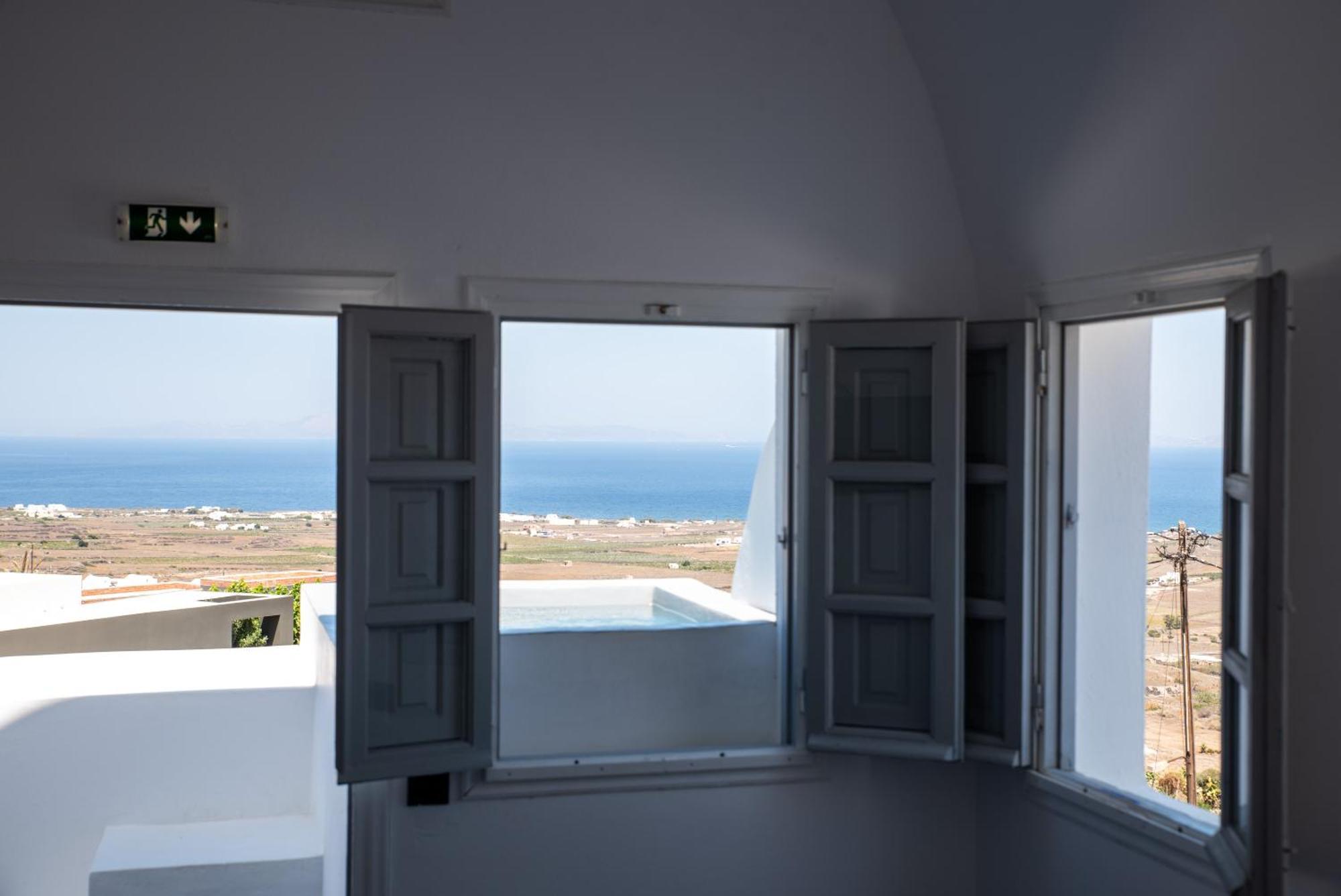 White Cave Hotel apartamentowy Oia