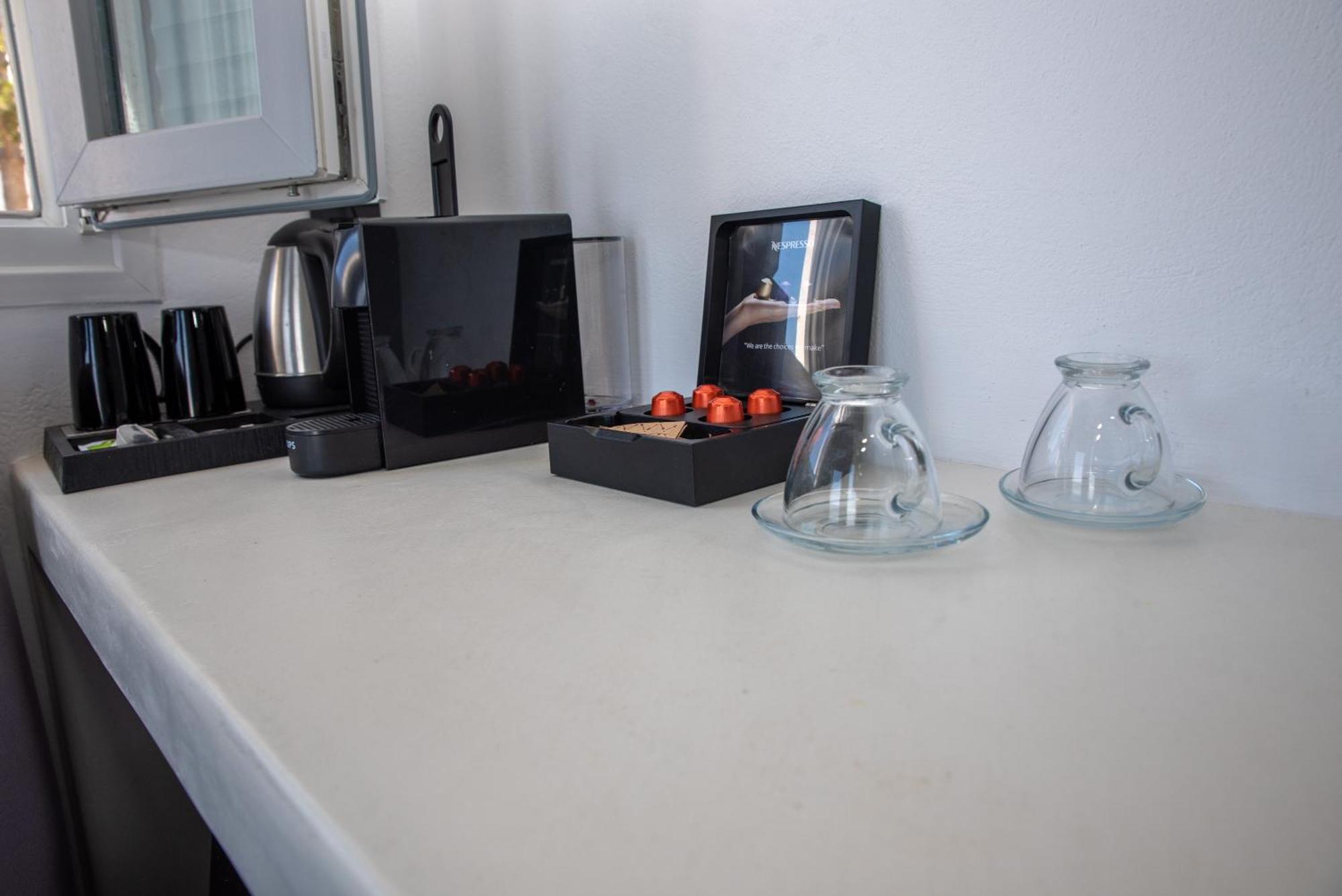 White Cave Hotel apartamentowy Oia